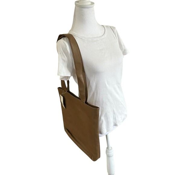 The Sak NWT Leather Tote (MSRP $95) - Picture 2 of 9